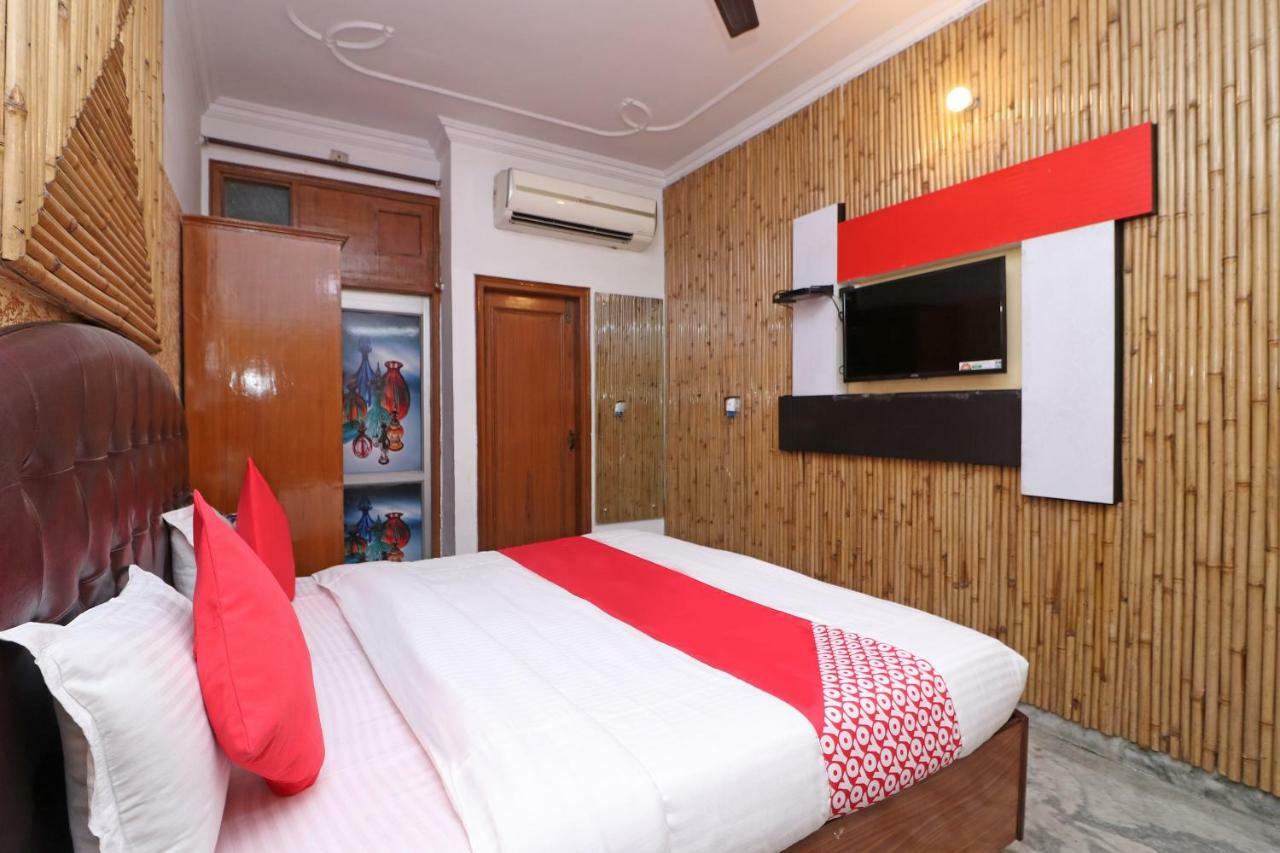 Oyo 29304 Hotel Pooja Yamunānagar Exterior foto